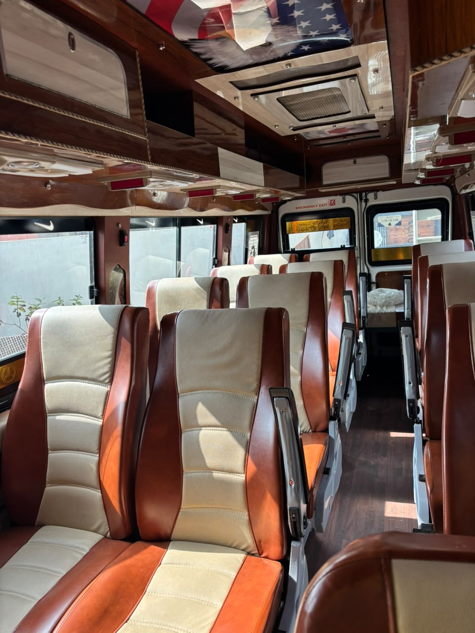 20 Seater Tempo Traveller